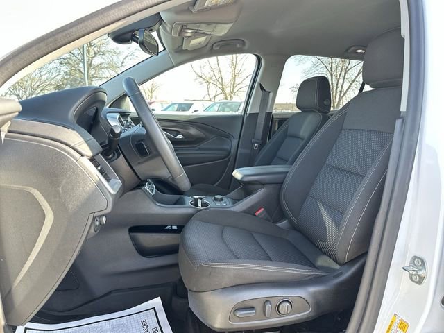 Used 2024 GMC Terrain SLE w/ Driver Convenience Package image 20