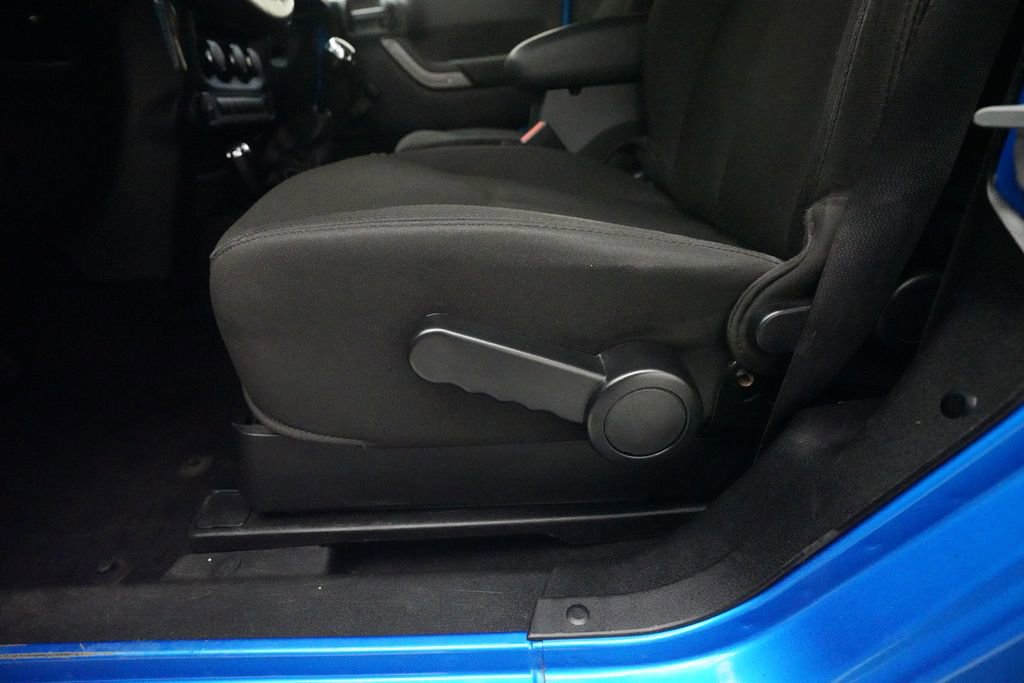 Used 2014 Jeep Wrangler Sport image 25