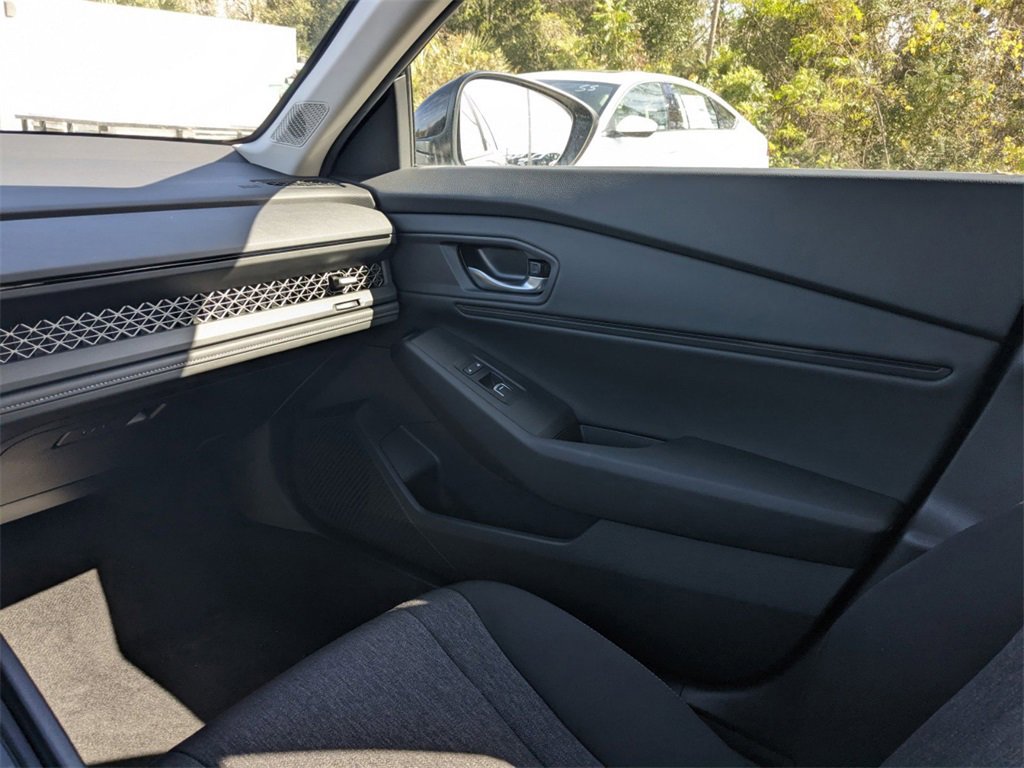 New 2025 Honda Accord SE image 13