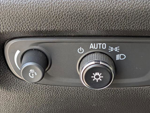 Used 2023 Chevrolet Traverse LS FWD image 9