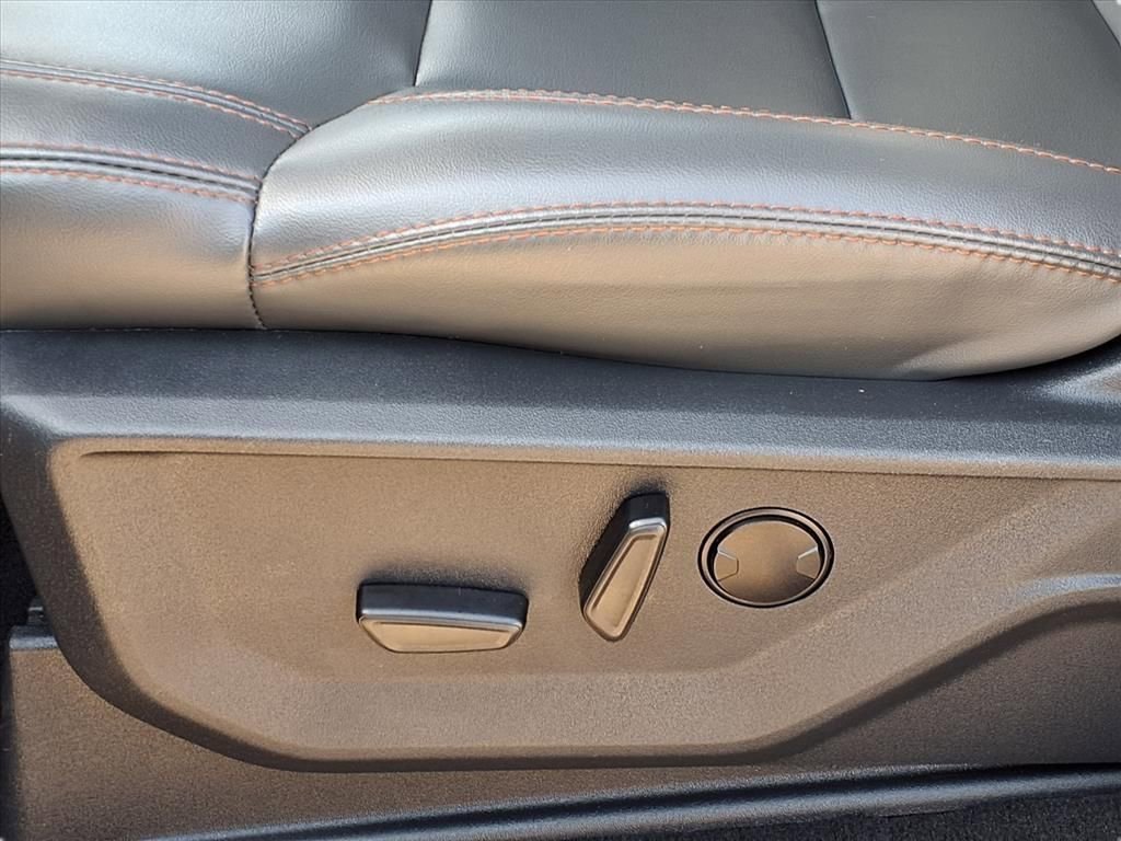 Used 2025 Ford Expedition Active image 19