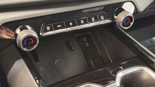 Used 2026 Chevrolet Silverado EV Trail Boss AWD/4WD image 46