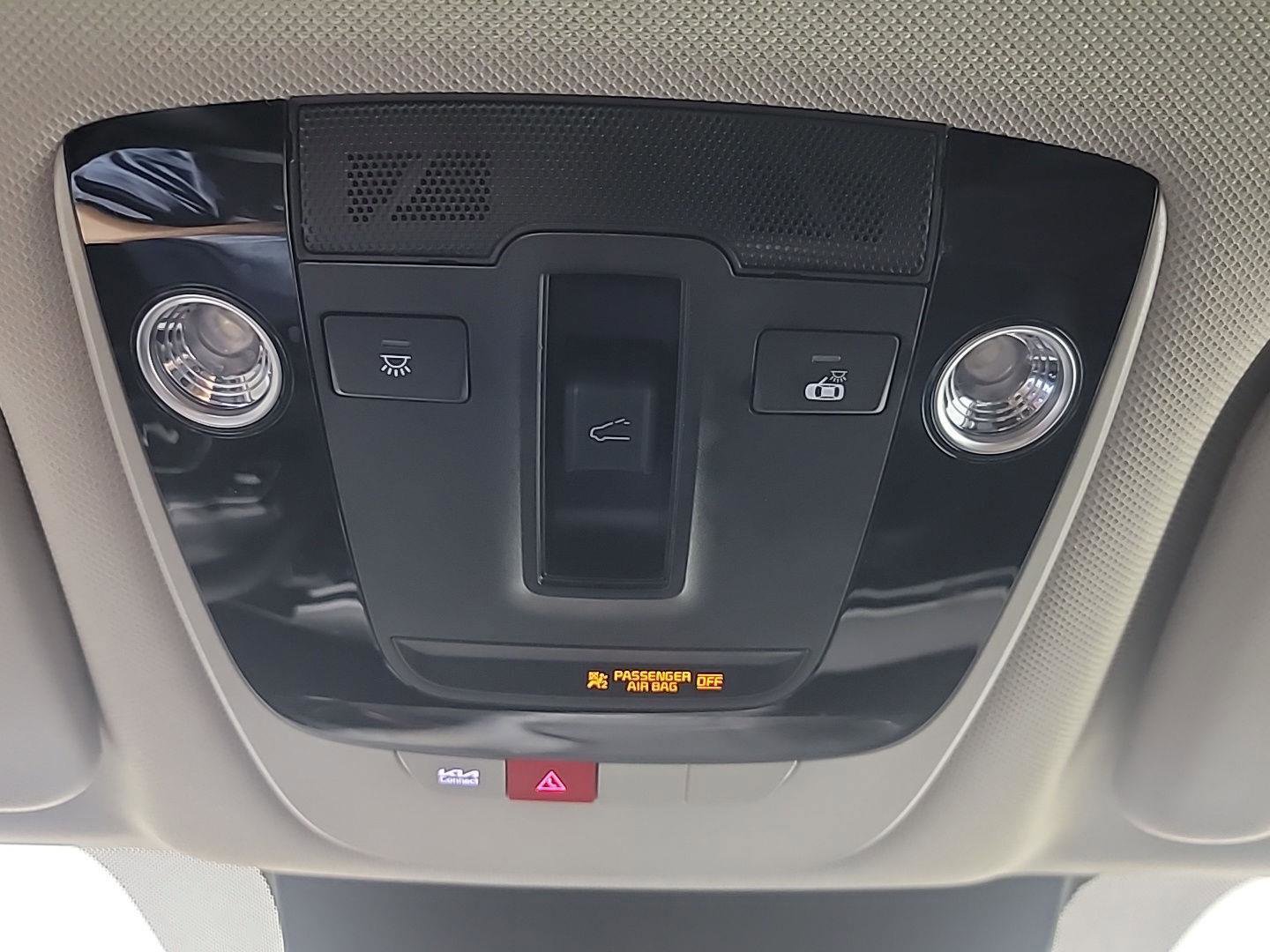 Used 2025 Kia Sorento EX w/ Panoramic Sunroof Package image 34