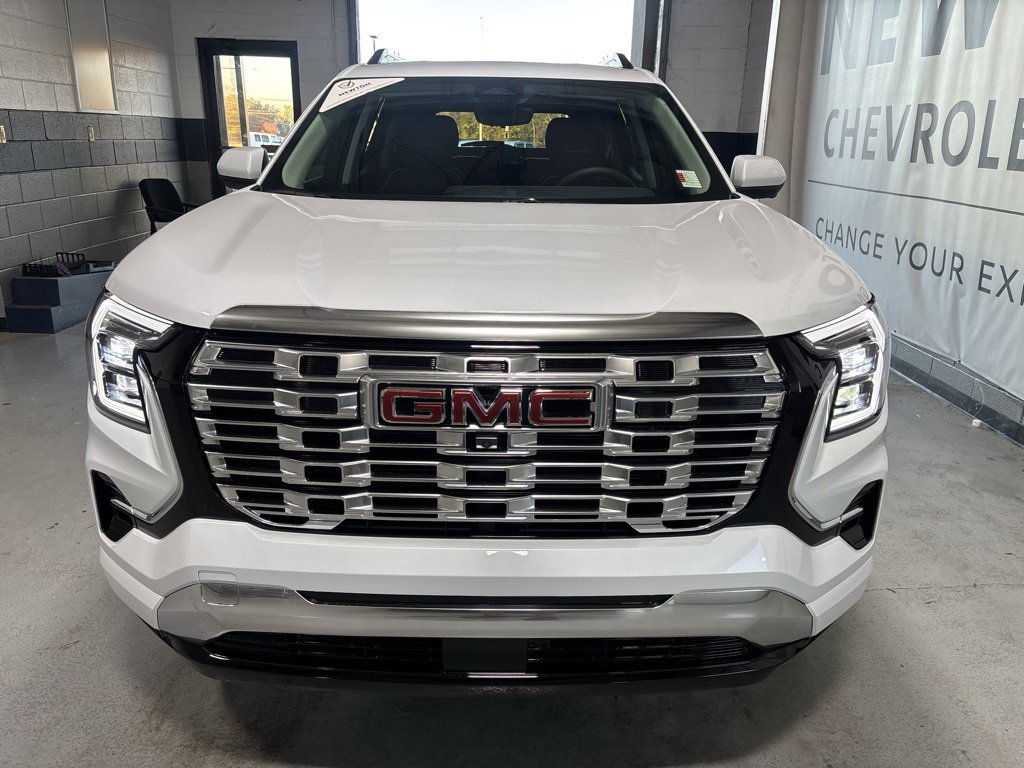 New 2026 GMC Terrain Denali w/ LPO, Floor Liner Package image 34