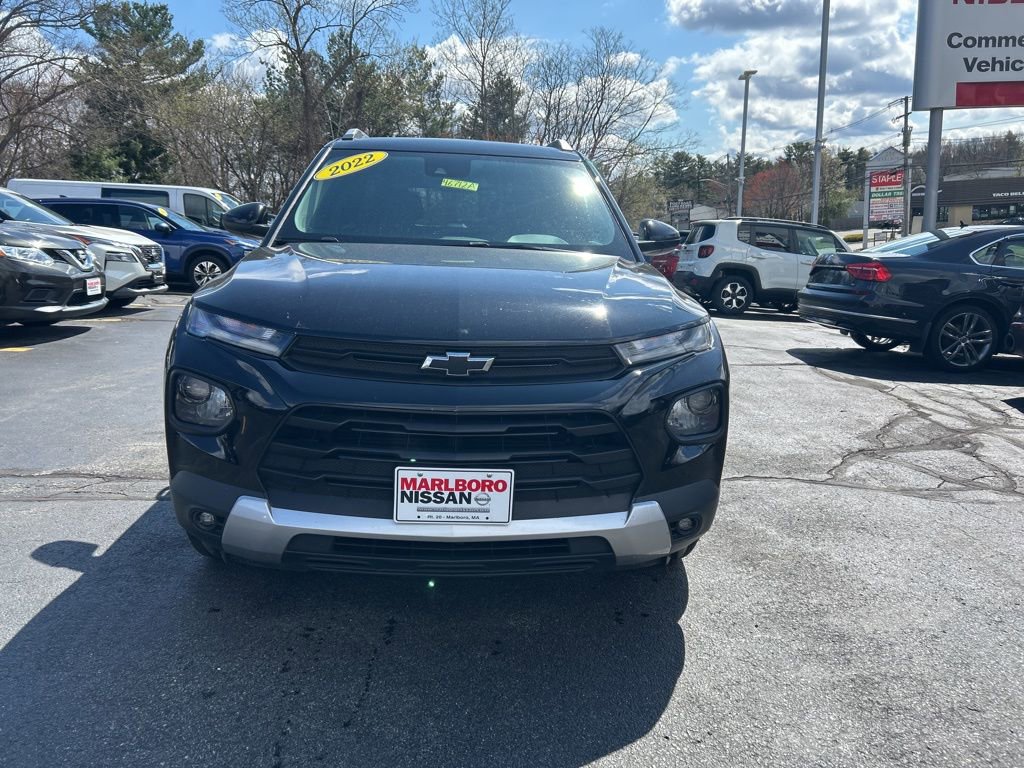 Used 2022 Chevrolet TrailBlazer LT w/ LPO, Blackout Package AWD/4WD image 2