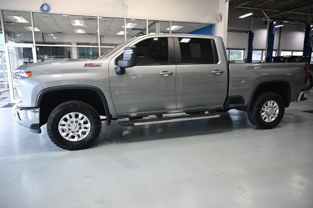 Used 2024 Chevrolet Silverado 2500 LT w/ All Star Edition AWD/4WD image 8