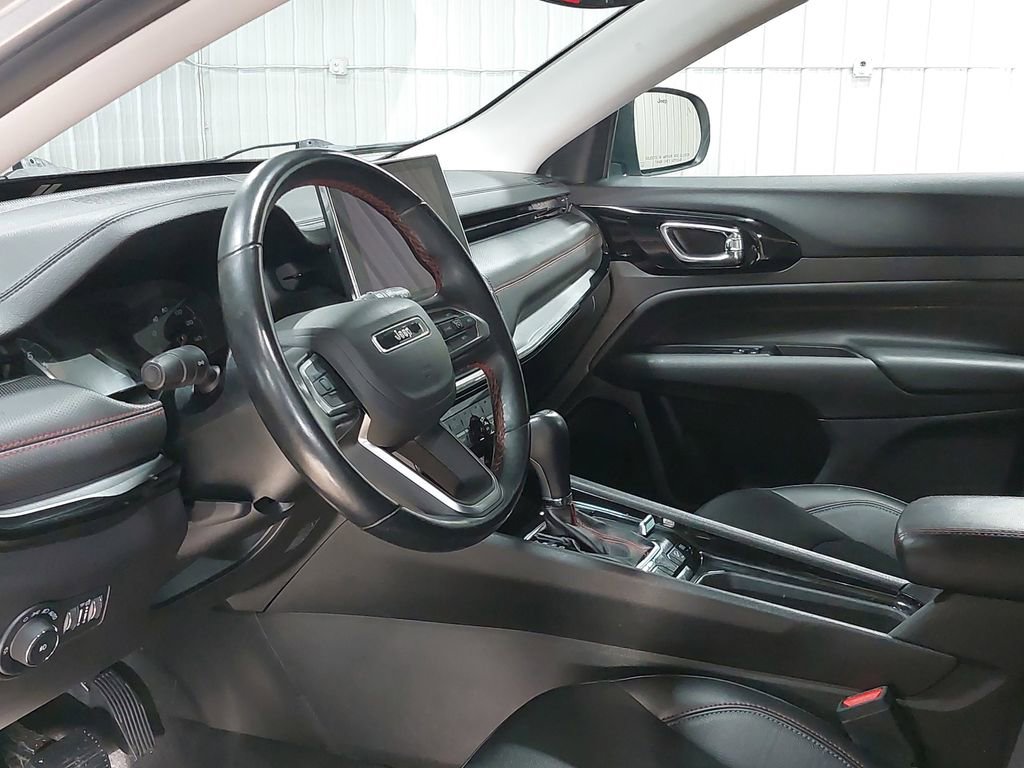 Used 2022 Jeep Compass Trailhawk w/ Trailhawk Convenience Group image 15