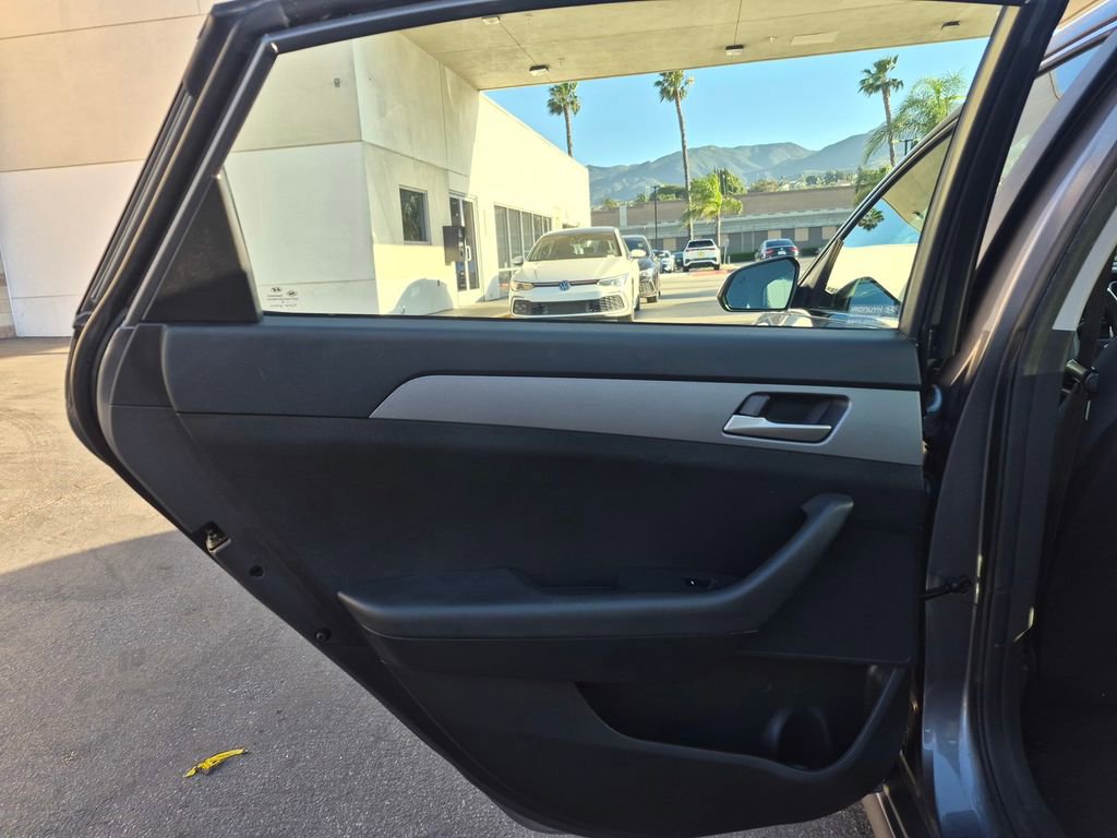 Used 2018 Hyundai Sonata SE image 19