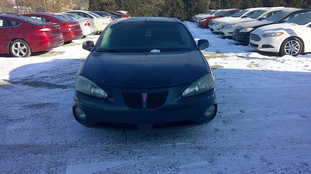 Used 2005 Pontiac Grand Prix GT w/ Leather Trim Package image 2