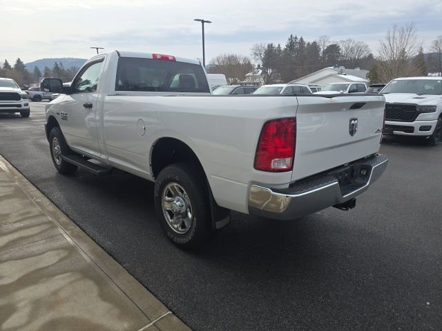Used 2018 RAM 3500 Tradesman w/ Chrome Appearance Group AWD/4WD image 4