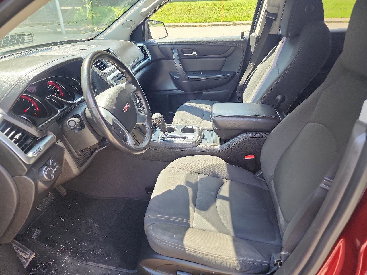 Used 2016 GMC Acadia SLE image 9