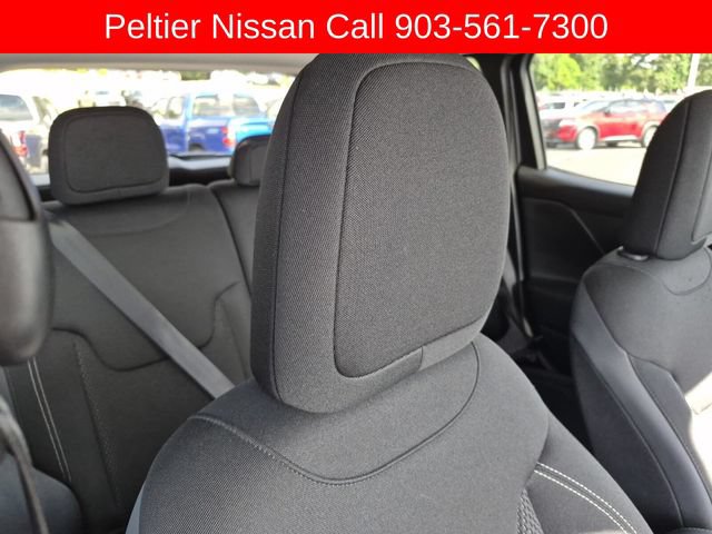 Used 2023 Jeep Renegade Altitude w/ Convenience Group I AWD/4WD image 13
