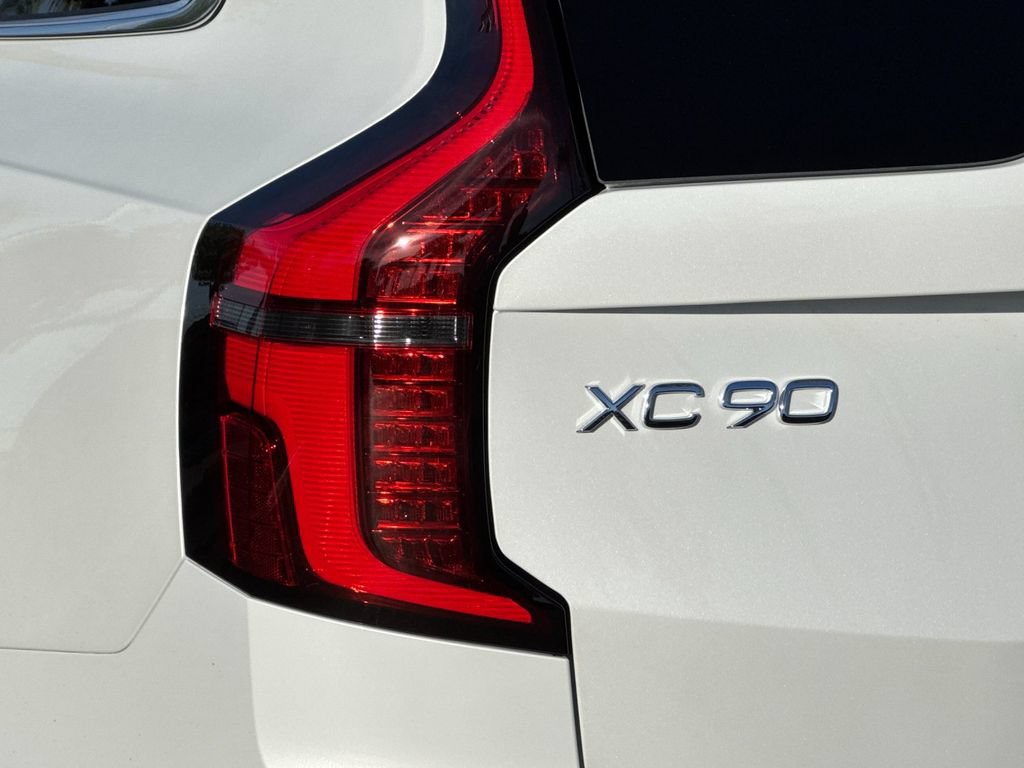 New 2026 Volvo XC90 B6 Plus w/ Protection Package Premier AWD/4WD image 27