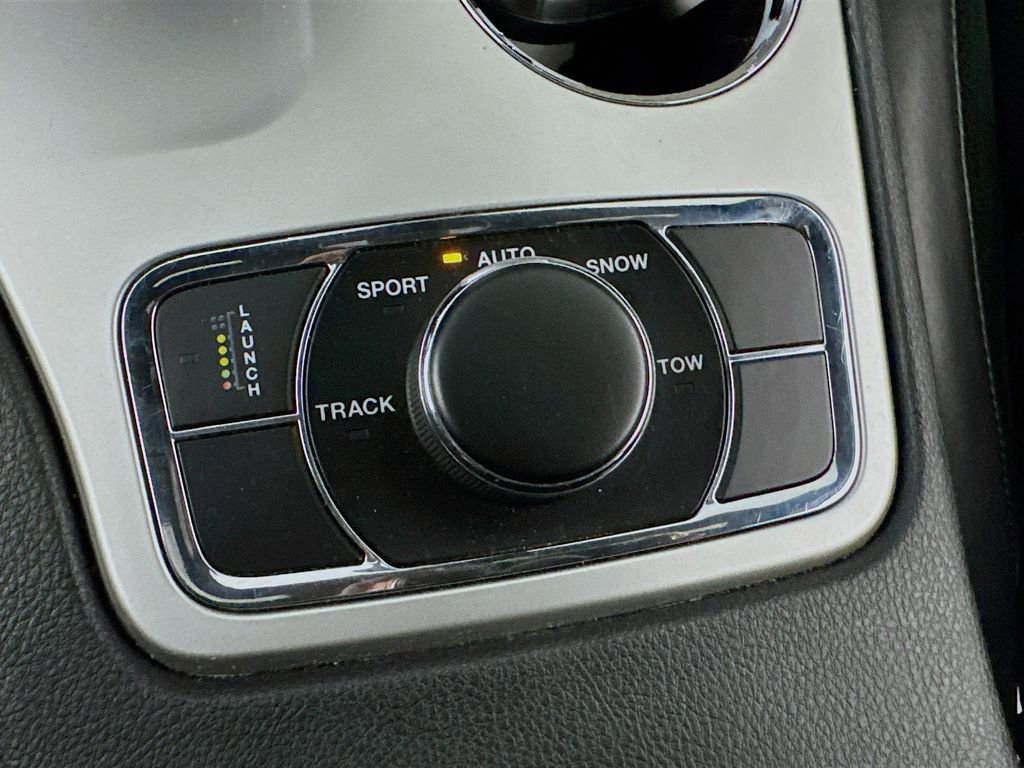 Used 2014 Jeep Grand Cherokee SRT8 w/ Luxury Group II AWD/4WD image 23