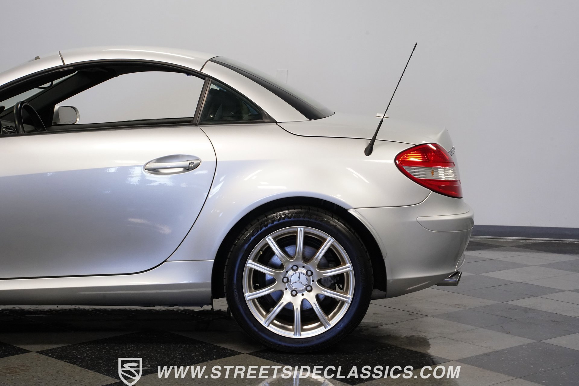 Used 2006 Mercedes-Benz SLK 350 image 24