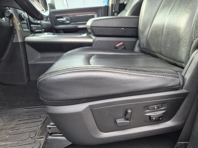 Used 2018 RAM 2500 Laramie w/ Sport Appearance Group AWD/4WD image 11