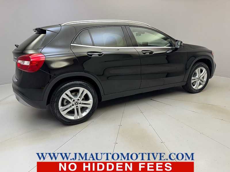 Used 2018 Mercedes-Benz GLA 250 4MATIC image 5