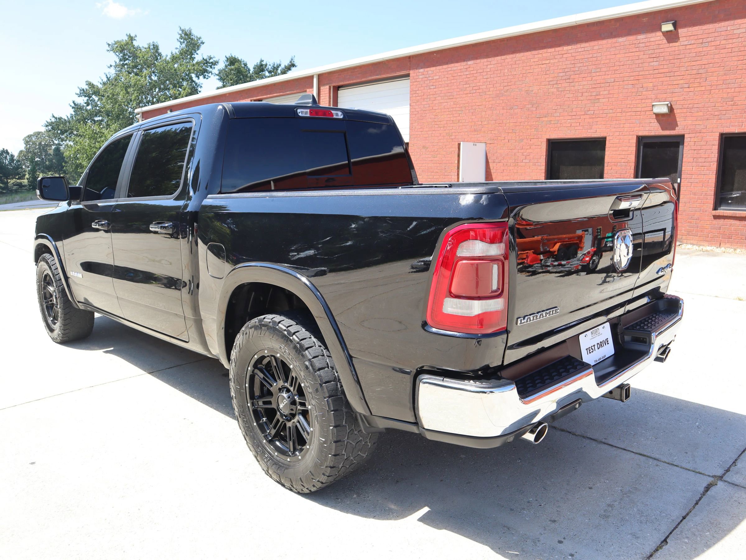 Used 2020 RAM 1500 Laramie image 3