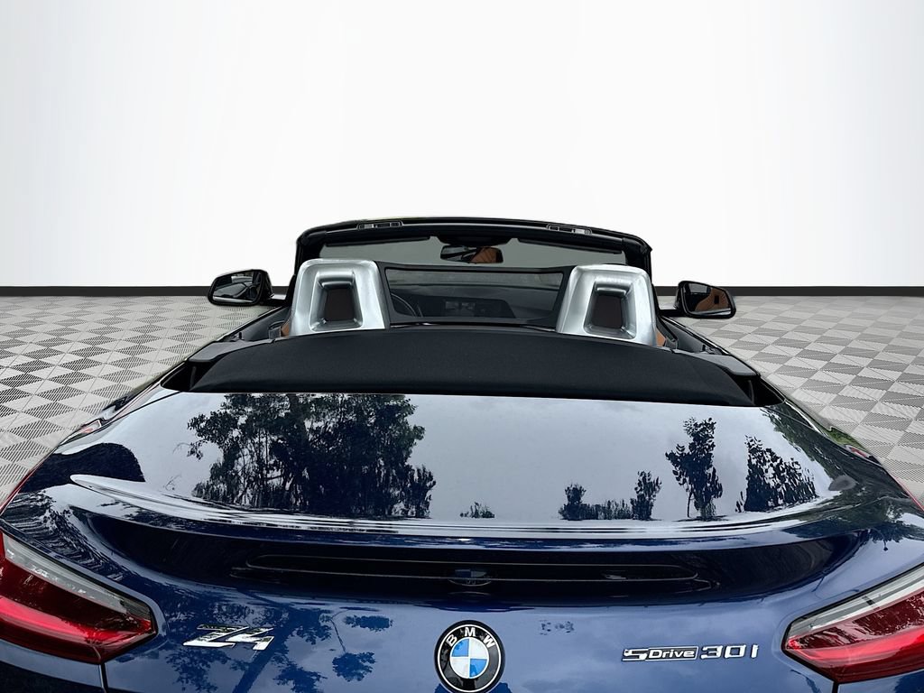 Used 2022 BMW Z4 sDrive30i w/ Convenience Package RWD image 32