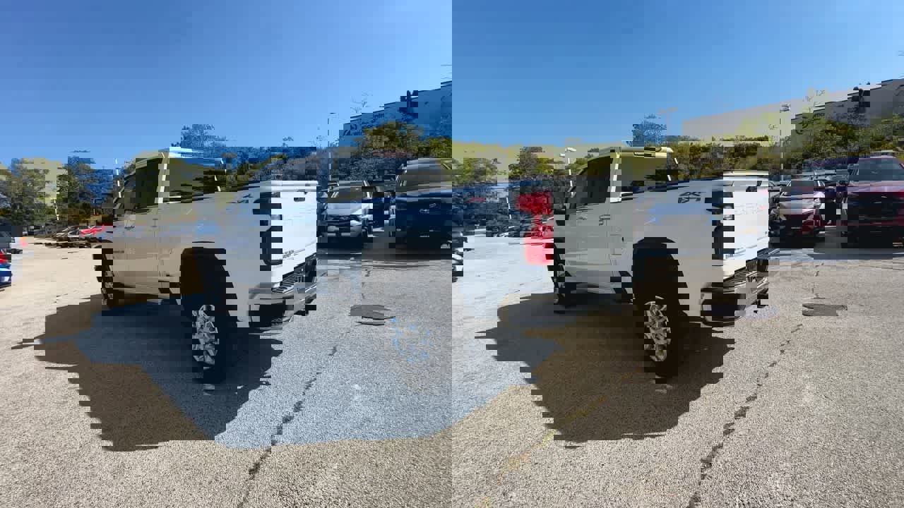 Used 2022 Chevrolet Silverado 3500 LTZ w/ Snow Plow Prep/Camper Package image 6