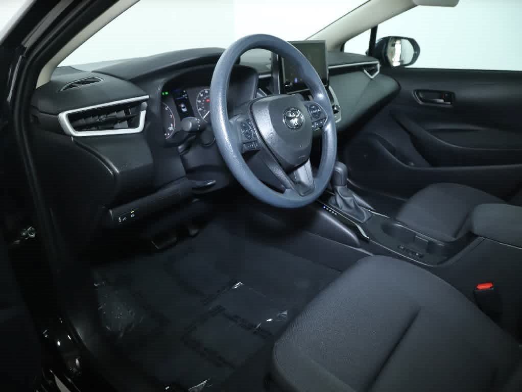 Certified 2025 Toyota Corolla LE FWD image 17