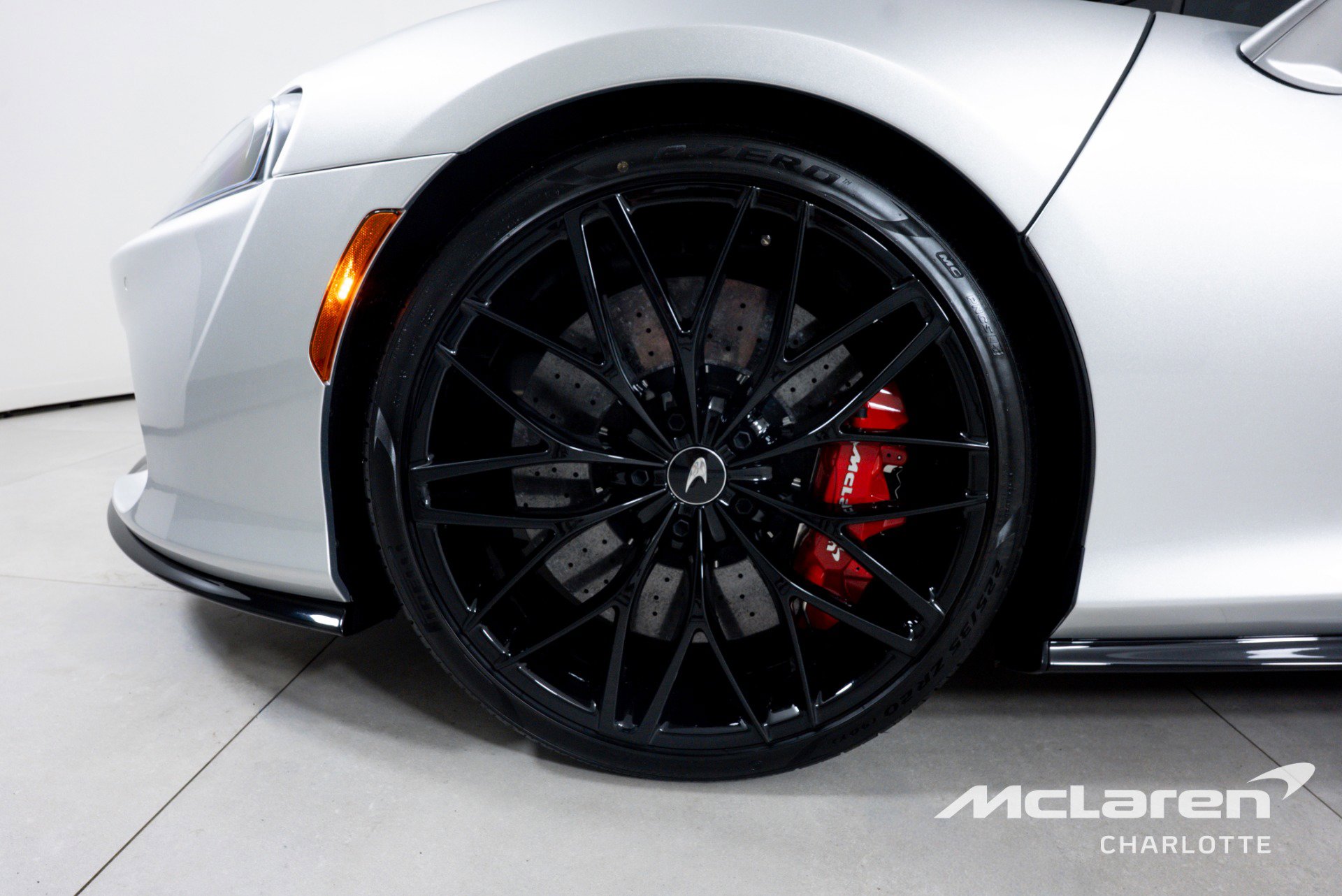 Used 2023 McLaren GT RWD image 30
