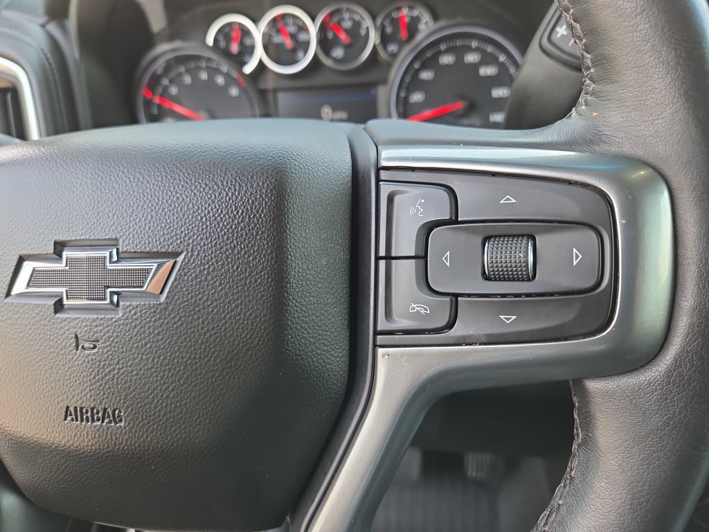 Used 2022 Chevrolet Silverado 1500 RST w/ Safety Package AWD/4WD image 10