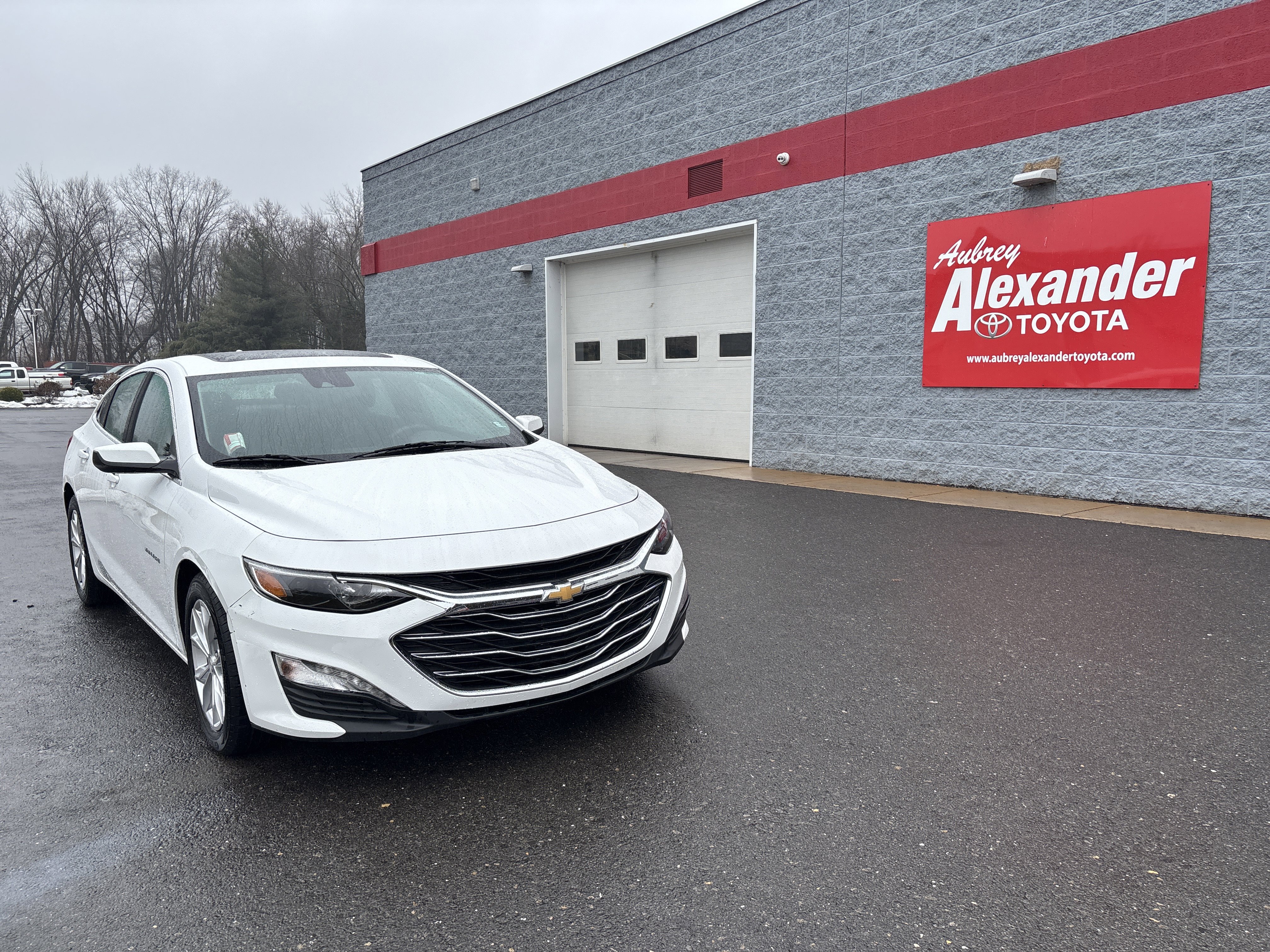 Used 2024 Chevrolet Malibu LT