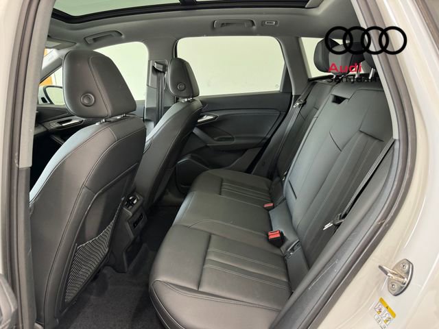 Used 2025 Audi Q6 e-tron Premium w/ Convenience Package RWD image 29