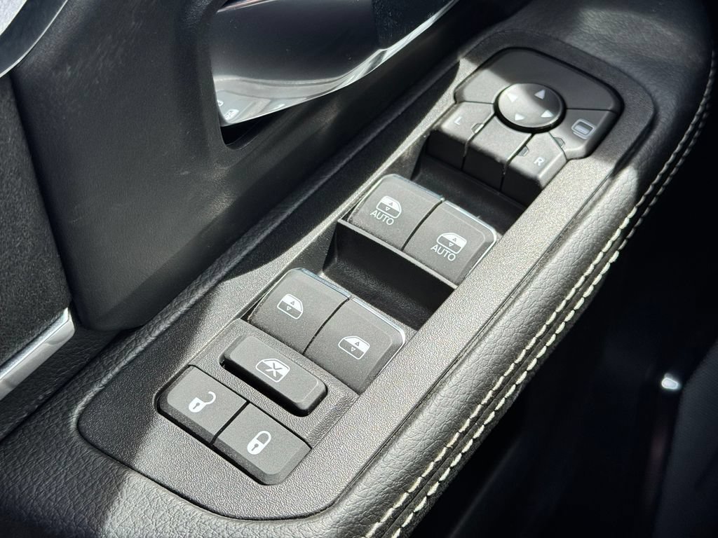 New 2026 RAM 5500 4x4 Crew Cab w/ Laramie Trim Package image 23