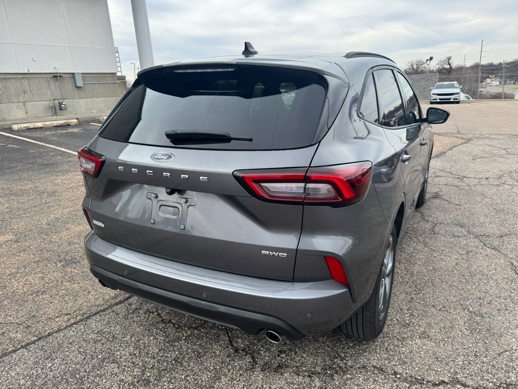 Used 2024 Ford Escape ST-Line w/ Tech Pack #1 image 7