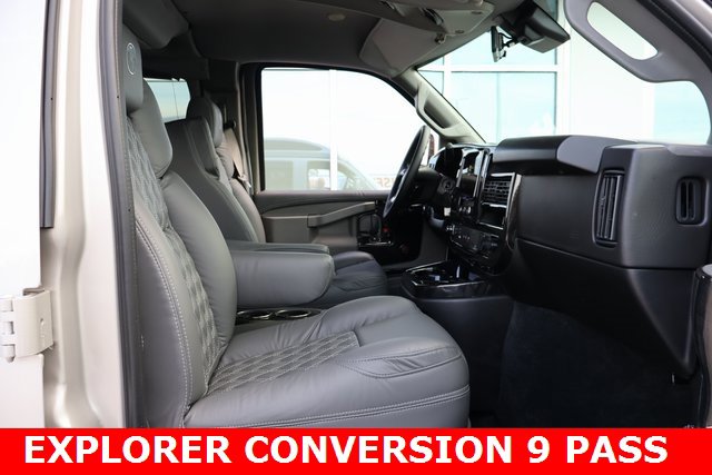 New 2026 GMC Savana 2500 EXPLORER CONVERSION TRIM w/ Driver Convenience Package image 24