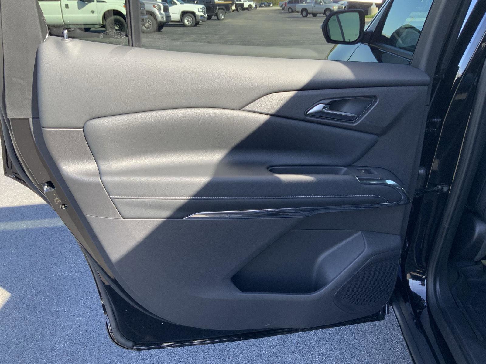 New 2026 Chevrolet Traverse LT w/ Driver Confidence Package image 56