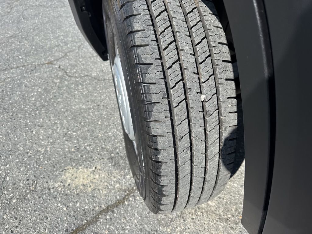 Used 2024 RAM ProMaster 2500 w/ Convenience Group image 28