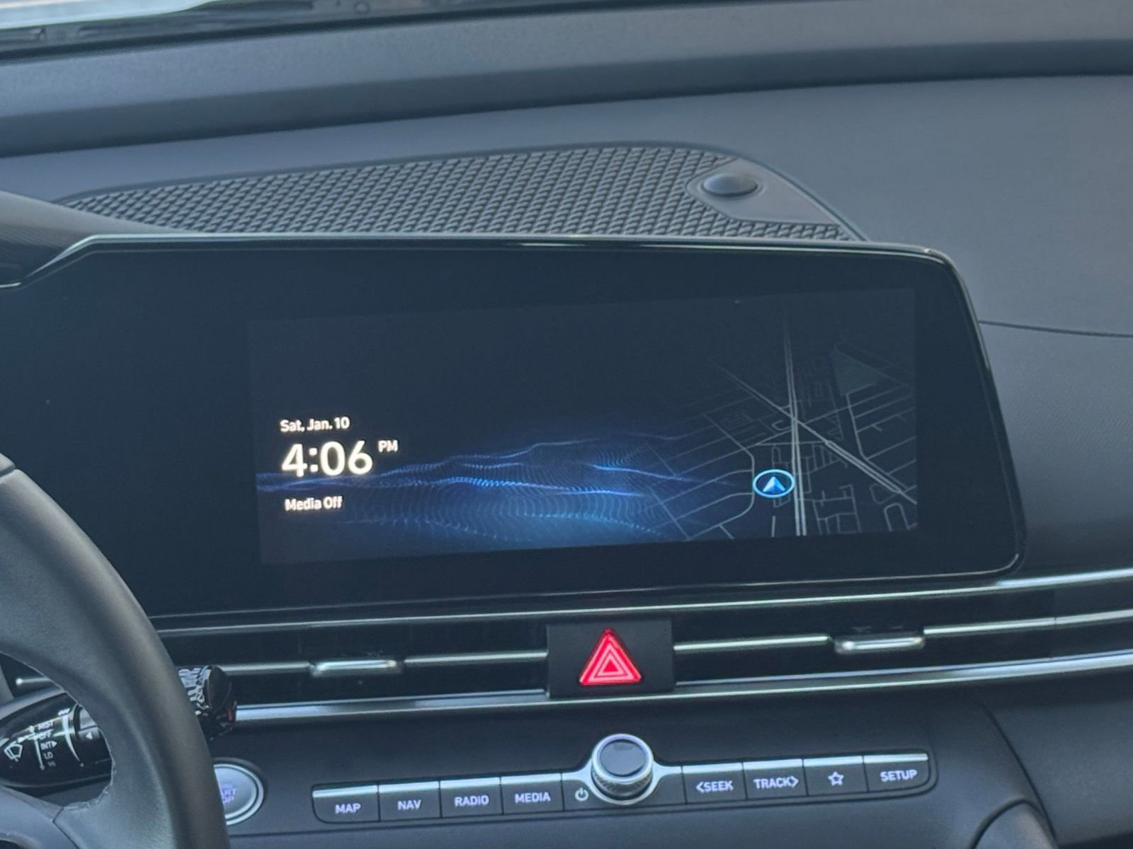 Used 2025 Hyundai Elantra SEL image 18