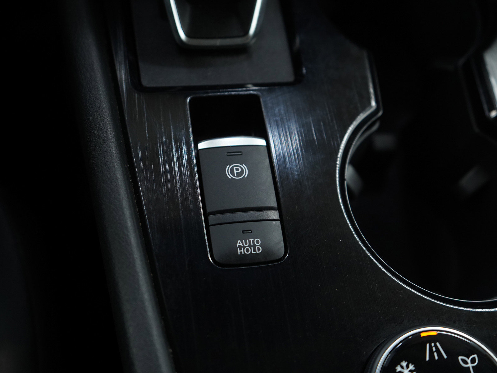 Used 2021 Nissan Rogue SV image 26