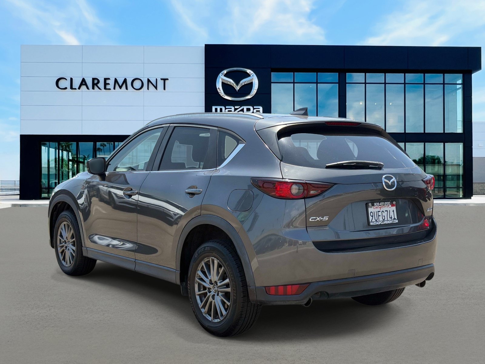 Used 2017 MAZDA CX-5 Touring FWD image 6