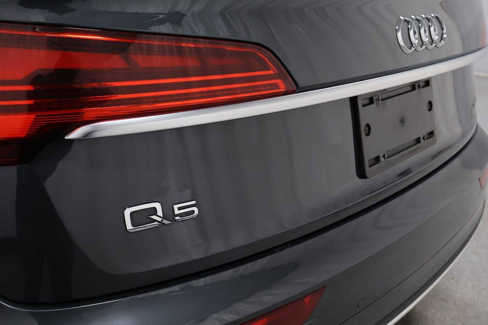 Used 2021 Audi Q5 Premium Plus AWD/4WD image 8