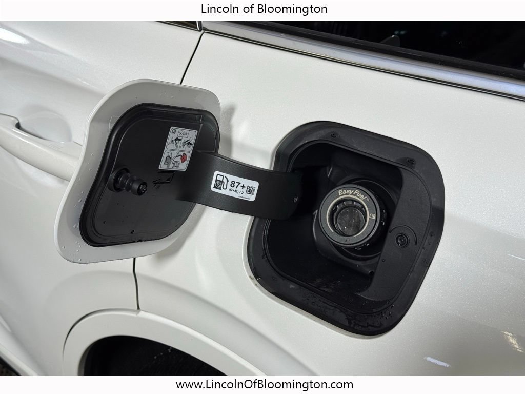 New 2025 Lincoln Corsair Grand Touring w/ Equipment Group 302A AWD/4WD image 20