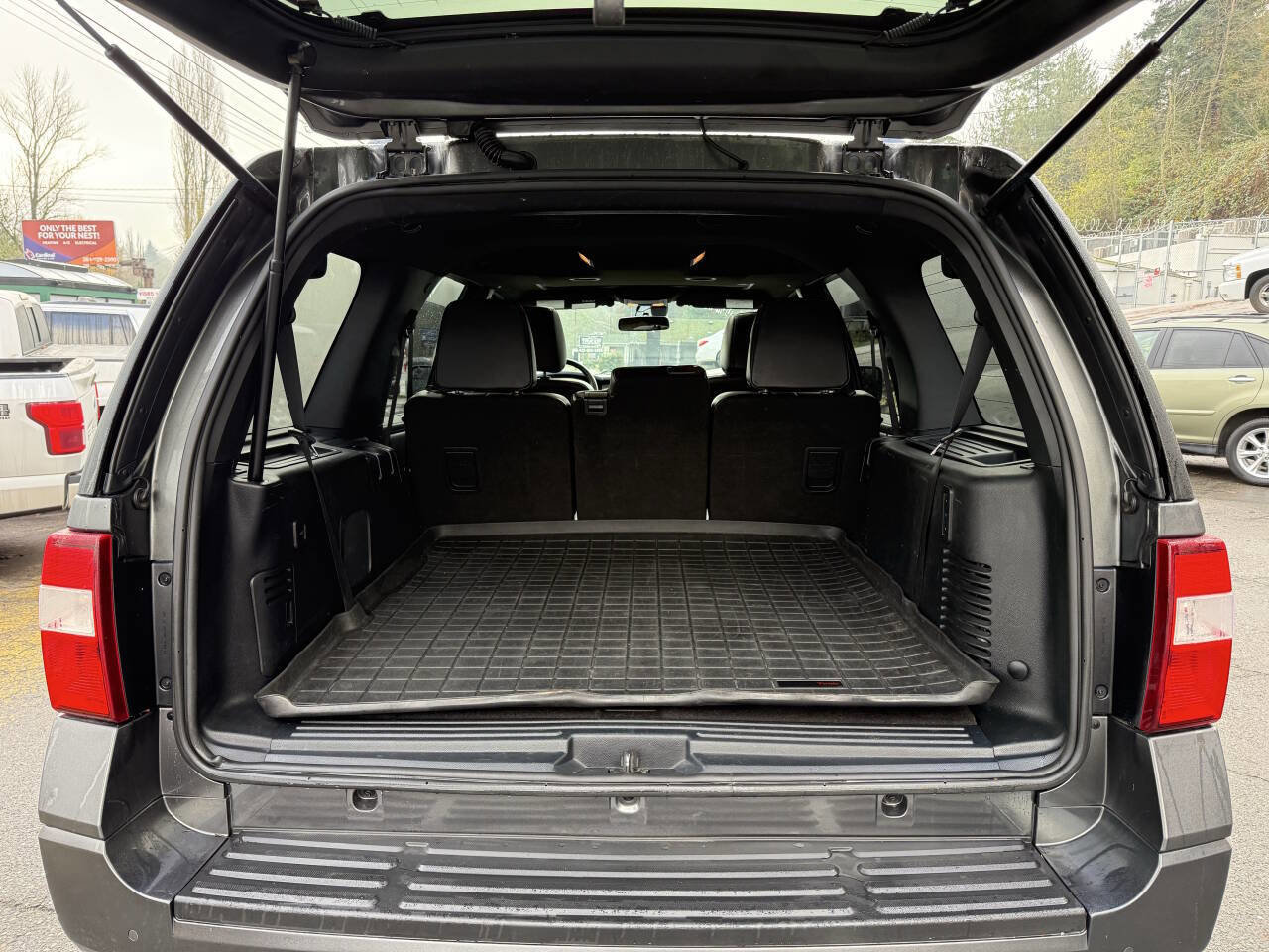 Used 2016 Ford Expedition Limited w/ Equipment Group 301A image 34