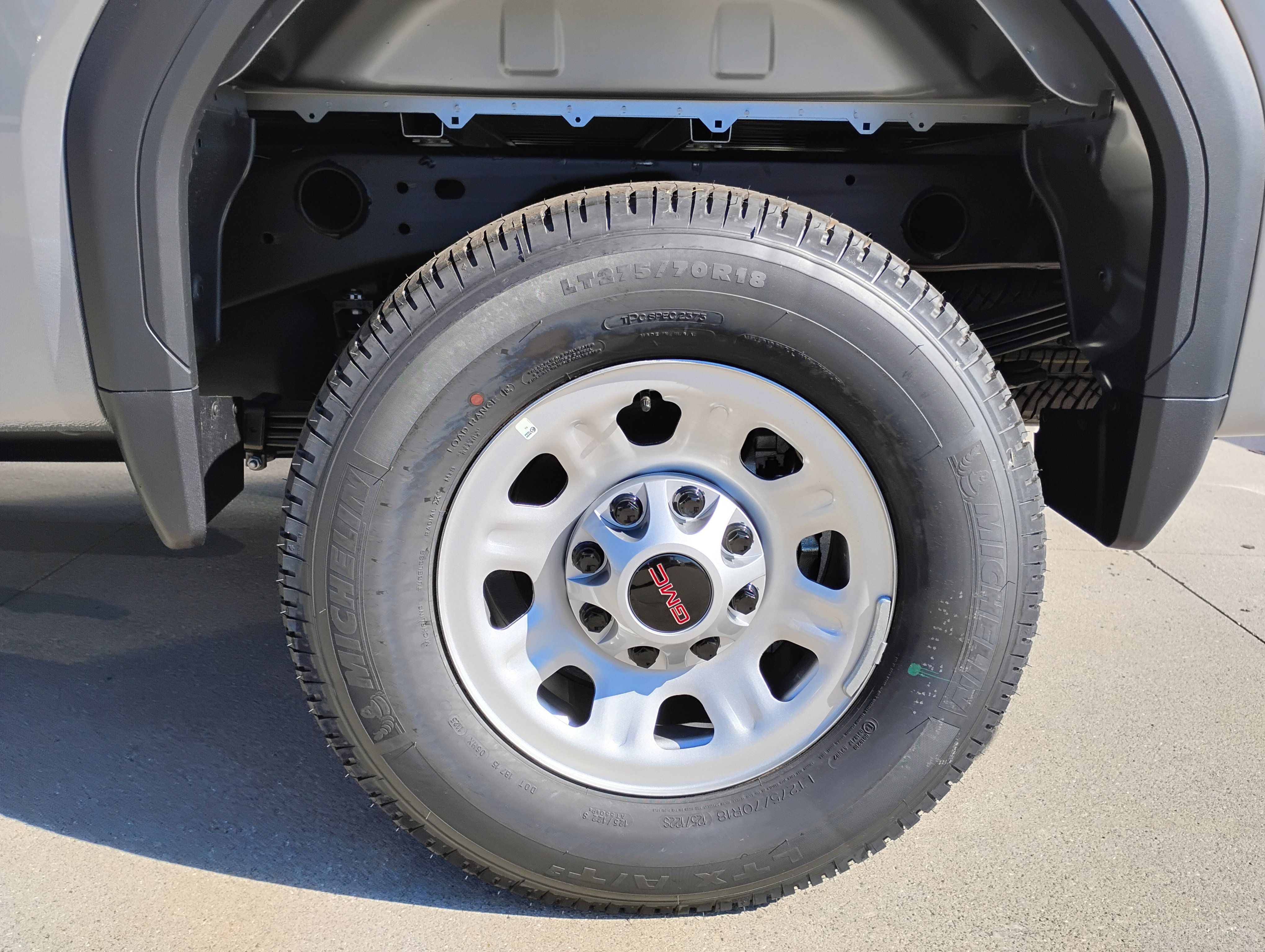 New 2025 GMC Sierra 2500 Pro w/ Convenience Package image 15