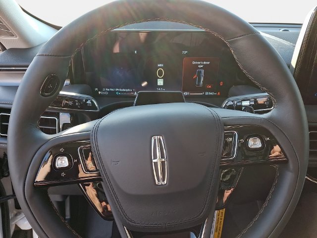 New 2026 Lincoln Aviator AWD image 15