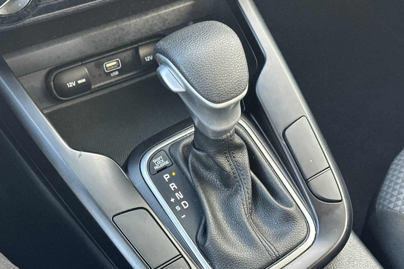Certified 2023 Kia Soul LX FWD image 23