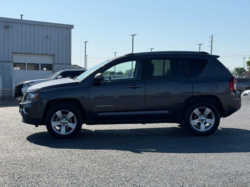 Used 2015 Jeep Compass High Altitude image 8