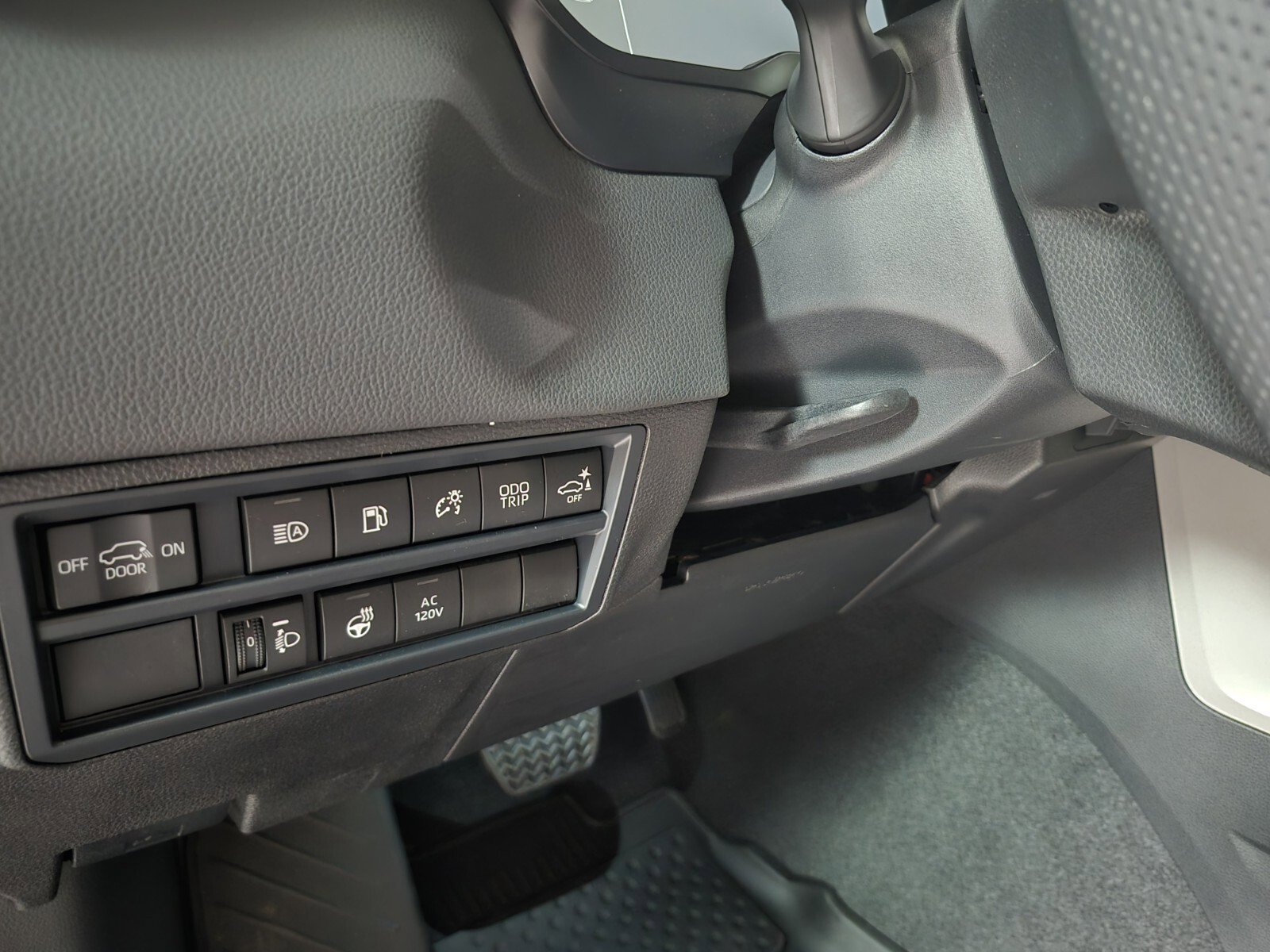 New 2025 Toyota Sequoia SR5 image 23