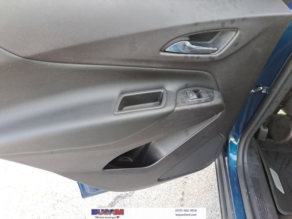 Used 2019 Chevrolet Equinox LT w/ Driver Convenience Package image 10