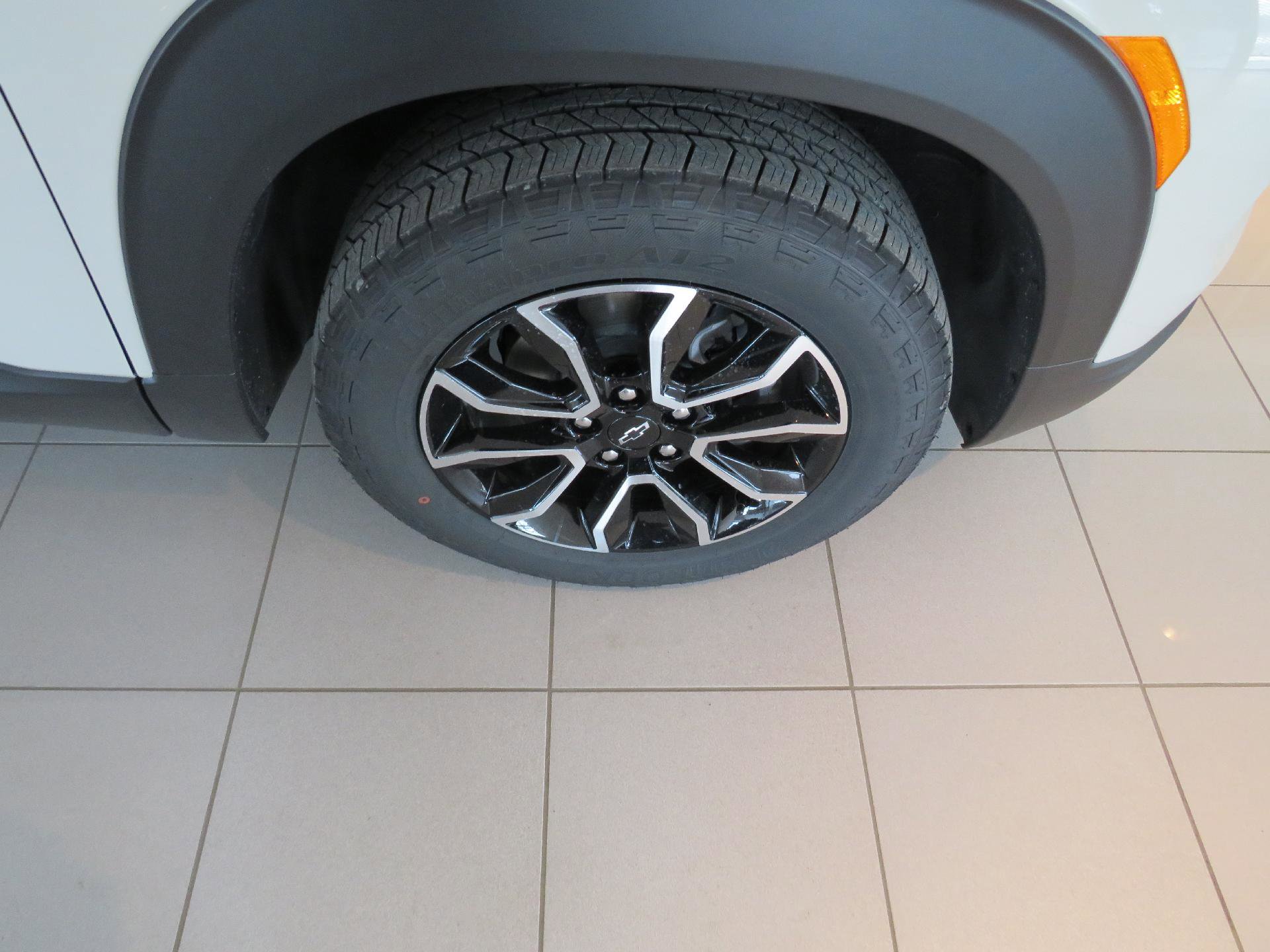 New 2026 Chevrolet TrailBlazer ACTIV w/ Convenience Package image 2