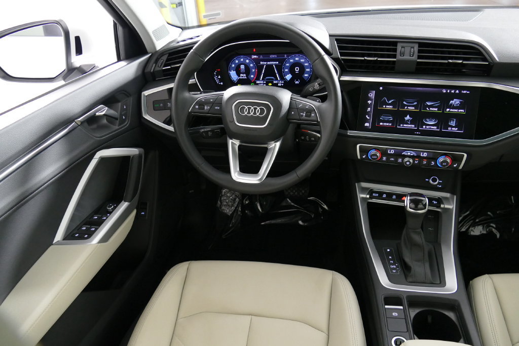 Used 2025 Audi Q3 2.0T Premium AWD/4WD image 24