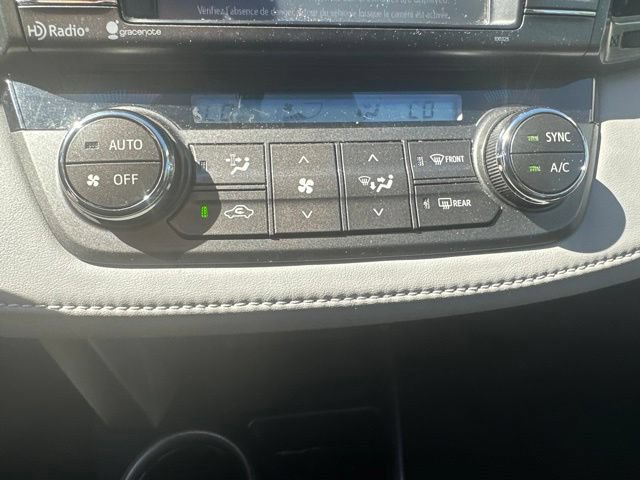 Used 2015 Toyota RAV4 XLE AWD/4WD image 14