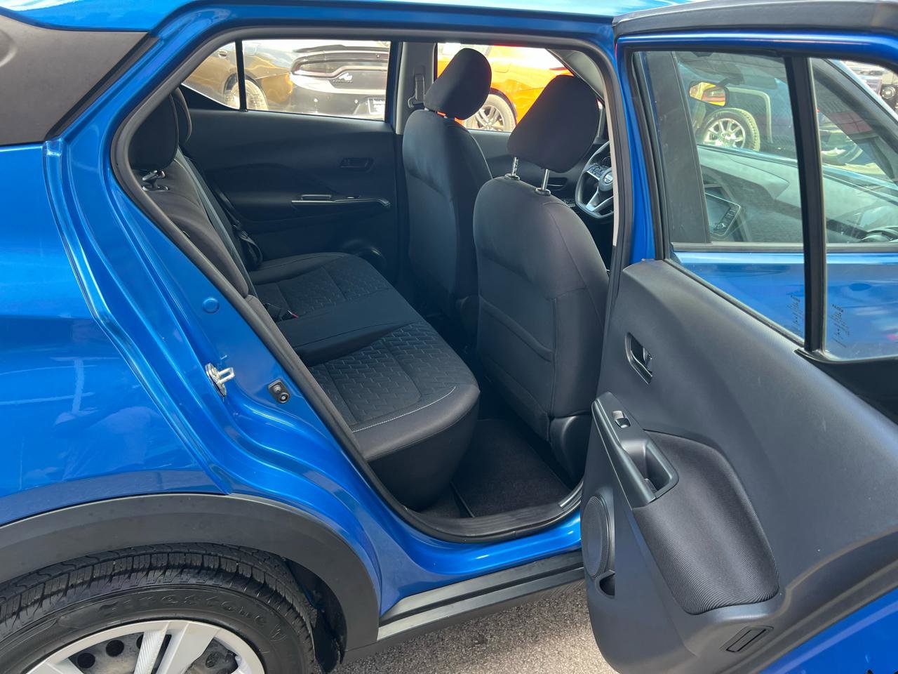 Used 2021 Nissan Kicks S image 16